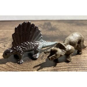 Vintage Lot of 2 Playset Plastic Toys Dimetrodon Dinosaur Unmarked